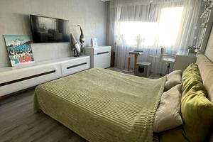 квартира за адресою Академіка Сахарова вул., 40