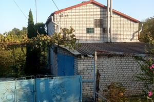 будинок за адресою центральна, 34