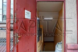 комерційна за адресою Автозаводська вул., 2