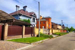 дом по адресу Апрельская ул.