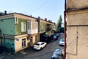 комерційна за адресою Київ, Євгена Чикаленка вул. (Пушкінська), 9Г