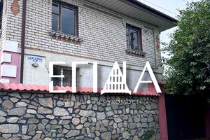 будинок за адресою Каштанова вул., 8