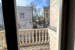 комерційна за адресою Євгена Чикаленка вул. (Пушкінська), 32В