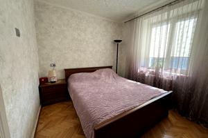 квартира за адресою Івана Миколайчука вул., 18