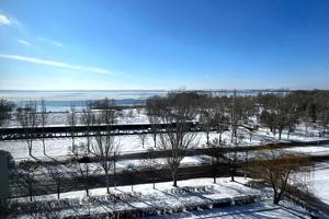 квартира за адресою Наддніпрянський просп. (50 років СРСР), 11