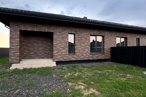 будинок за адресою с. Новостав, Набережна