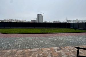 комерційна за адресою Краснова вул., 3а