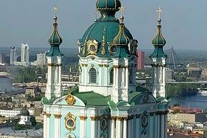 комерційна за адресою Володимирська вул., 4