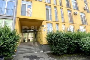 комерційна за адресою Регенераторна вул., 4 к6