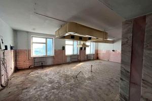 коммерческая по адресу Залізнична, 8