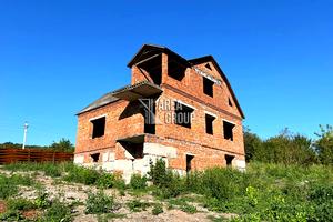 будинок за адресою с. Суржа, Перемоги