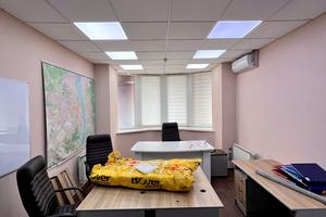 комерційна за адресою Левка Лук'яненка вул. (Маршала Тимошенка), 21к3