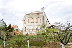 дом по адресу Героев Днепра ул.