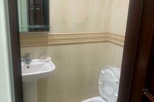 комерційна за адресою Лесі Українки бульв., 6