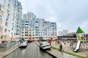квартира за адресою Сергія Данченка вул., 32-Б