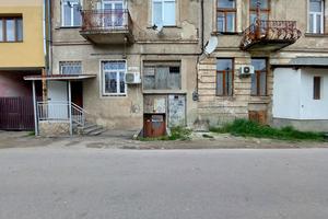 коммерческая по адресу Підвалля, 5