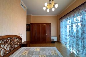 квартира по адресу Левка Лукʼяненка ул. (Василия Жуковского), 21