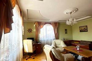 будинок за адресою Молодіжна вул., 43Б