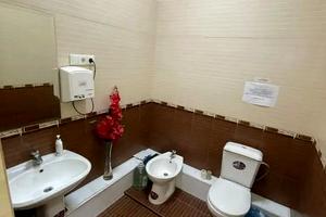 комерційна за адресою Дніпро, Дмитра Яворницького просп. (Карла Маркса), 1а