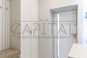 будинок за адресою Центральна вул., 1