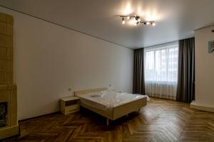 квартира по адресу Независимости ул., 121