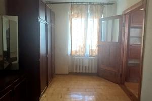 квартира по адресу вул. Буковинська, 4