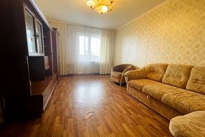 квартира за адресою Григорія Ващенка вул., 3