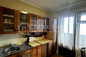 квартира по адресу Ревуцкого ул., 19/1