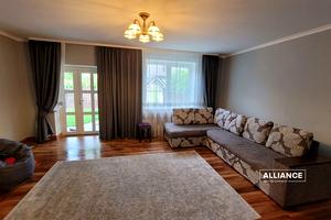 будинок за адресою Угринів, 1