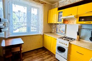 квартира за адресою Сержа Лифаря вул. (Олександра Сабурова), 5