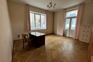 комерційна за адресою Тараса Шевченка вул., 20