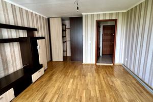 квартира за адресою Івана Миколайчука вул., 8