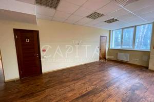комерційна за адресою Бориспільська вул., 19Б