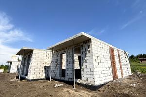 дом по адресу с. Олешин, Зарічанська