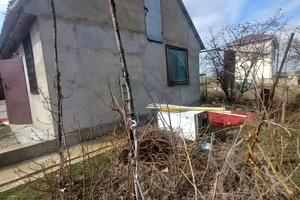 дом по адресу п. Светлое, вулиця Дубовая