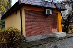 комерційна за адресою Івана Павла II вул. (Будівельників), 20