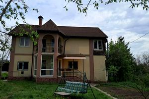 будинок за адресою с. Круглик, Садова, 14