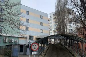 комерційна за адресою Тополина вул., 10а