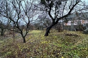 будинок за адресою Центральна, 1