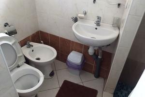 коммерческая по адресу горішківська, 1