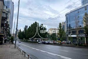 комерційна за адресою Лесі Українки бульв., 6