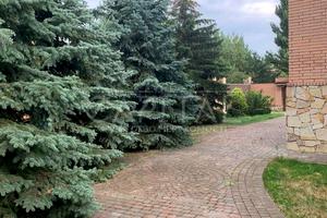 будинок за адресою Лугова вул., 10