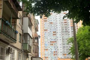 квартира за адресою Середньофонтанська вул., 43