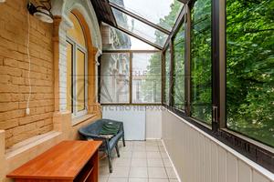 комерційна за адресою Лютеранська вул., 12