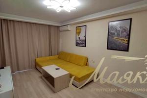 квартира за адресою Космічна вул., 81