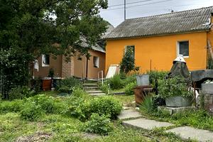 будинок за адресою Валерія Лобановського просп. (Червонозоряний), 21
