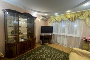 квартира за адресою Запорізька вул., 4