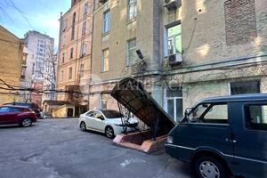 комерційна за адресою Шота Руставелі вул., 27