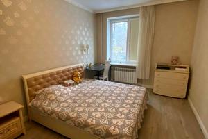 квартира за адресою Михайла Стельмаха вул., 7/2