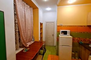 квартира за адресою Залізнична вул., 12